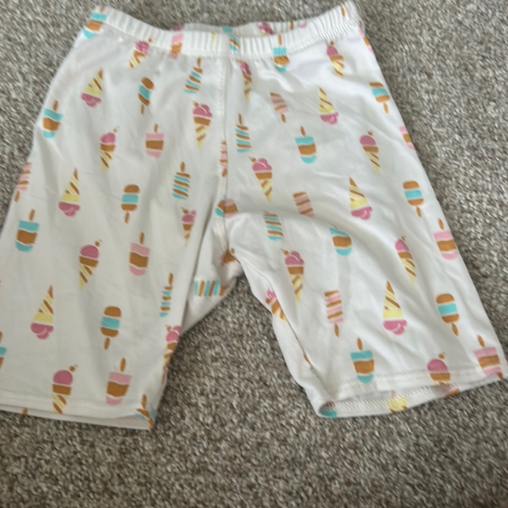 Dot dot smile shorts